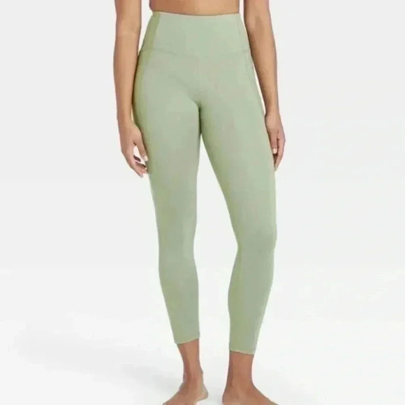 All in Motion High-Waisted 7/8 Leggings Pockets All in Motion Sage - Picture 1 of 9